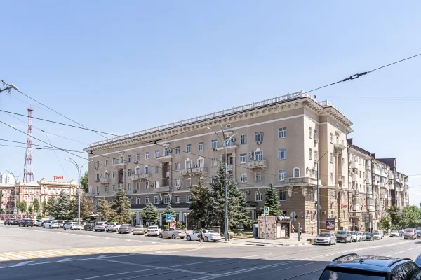 Театральный проспект 40