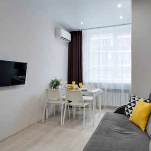 Квартира на Тельмана 110с2 в ЖК Тихий цeнтp посуточно